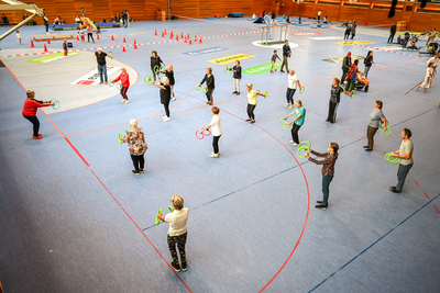 Das Bild zeigt die Veranstaltung "#beactive", bei der man in der Sporthalle Rieden verschiedene Sportarten ausprobieren konnte.