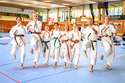 Das Bild zeigt die Veranstaltung "#beactive", bei der man in der Sporthalle Rieden verschiedene Sportarten ausprobieren konnte.