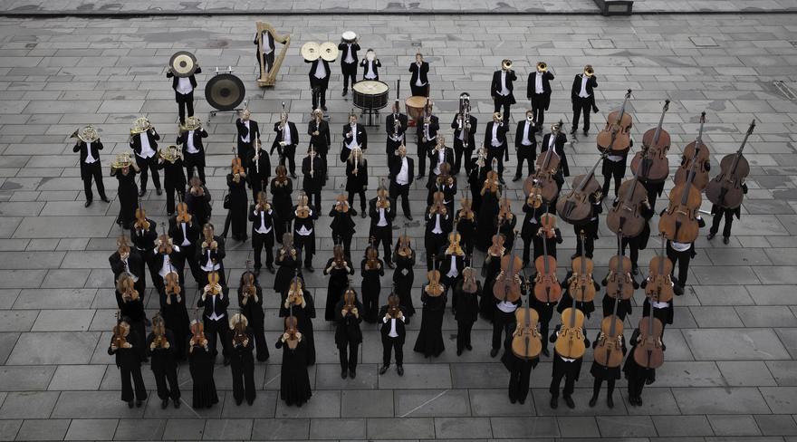Auf diesem Bild ist das Bergen Philharmonic Orchestra abgebildet.